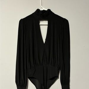 Forever 21 Black Long-Sleeve Keyhole Bodysuit